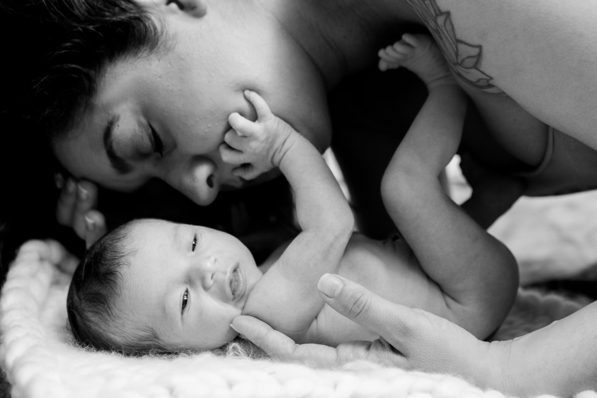 SKJ Fotografia - sessão de fotos Newborn