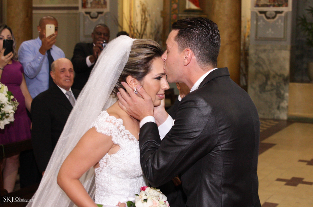 Fotografia de casamento na paróquia nossa senhora de lourdes na agua rasa