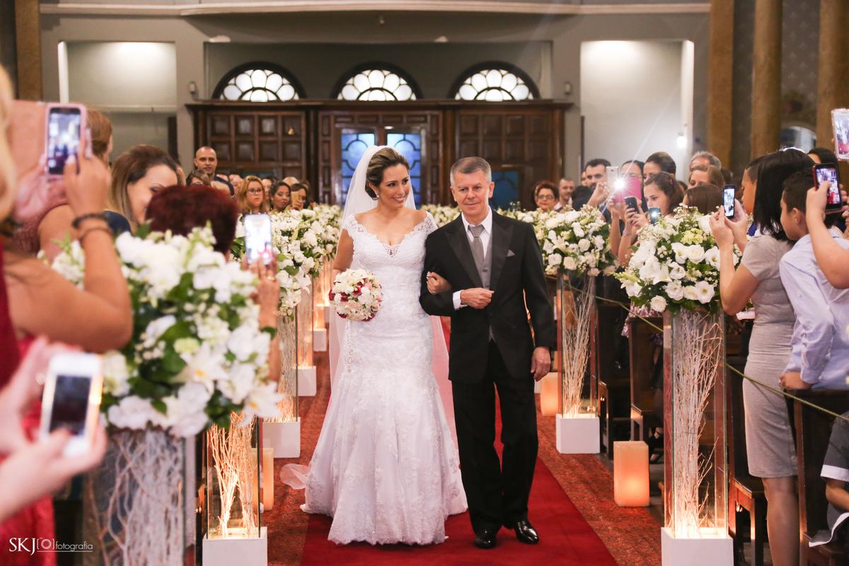 Fotografia de casamento na paróquia nossa senhora de lourdes na agua rasa