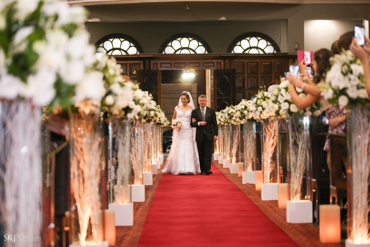 Fotografia de casamento na paróquia nossa senhora de lourdes na agua rasa