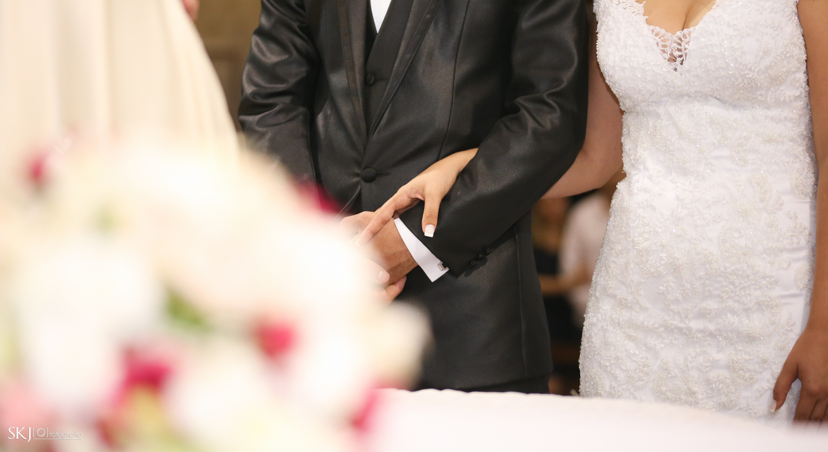 Fotografia de casamento na paróquia nossa senhora de lourdes na agua rasa