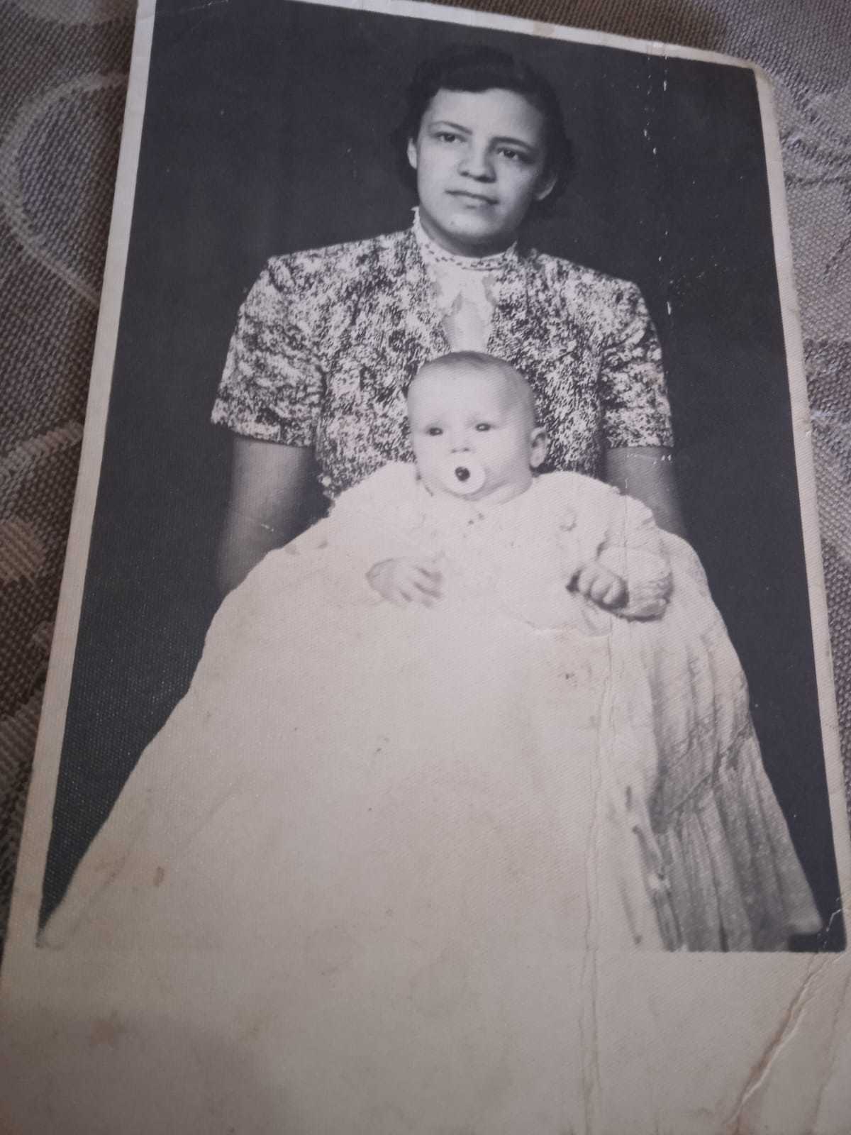 Tia Marieta com a sua filha Neuza