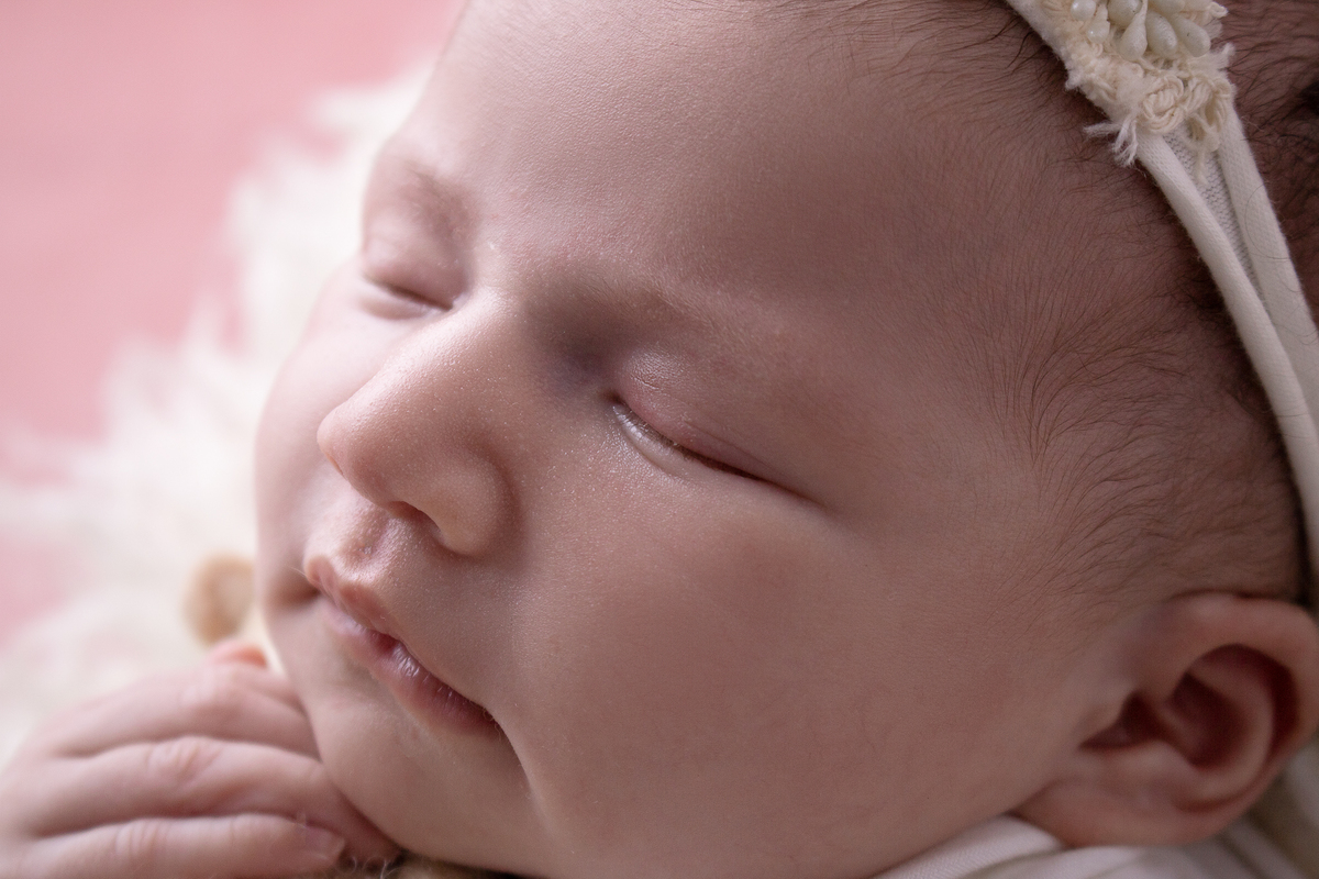 ensaio-newbon-menina-recém-nascido-em-casa-sp