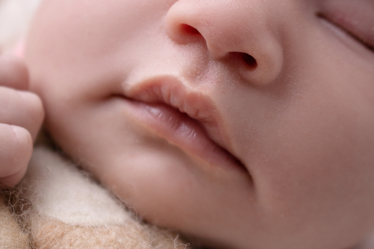 ensaio-newbon-menina-recém-nascido-em-casa-sp