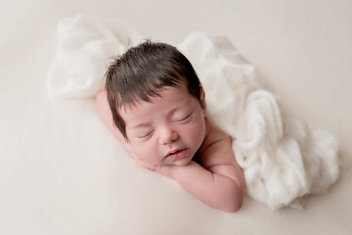 ensaio-newborn-menino-em-casa-sp