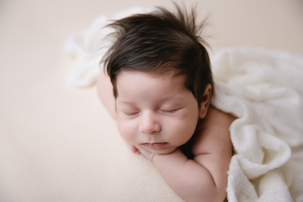 ensaio-recem-nasdcido-newborn-em-casa-zona-norte-sp-menino-fotos-book-bebe-gestante-infantil-são-paulo