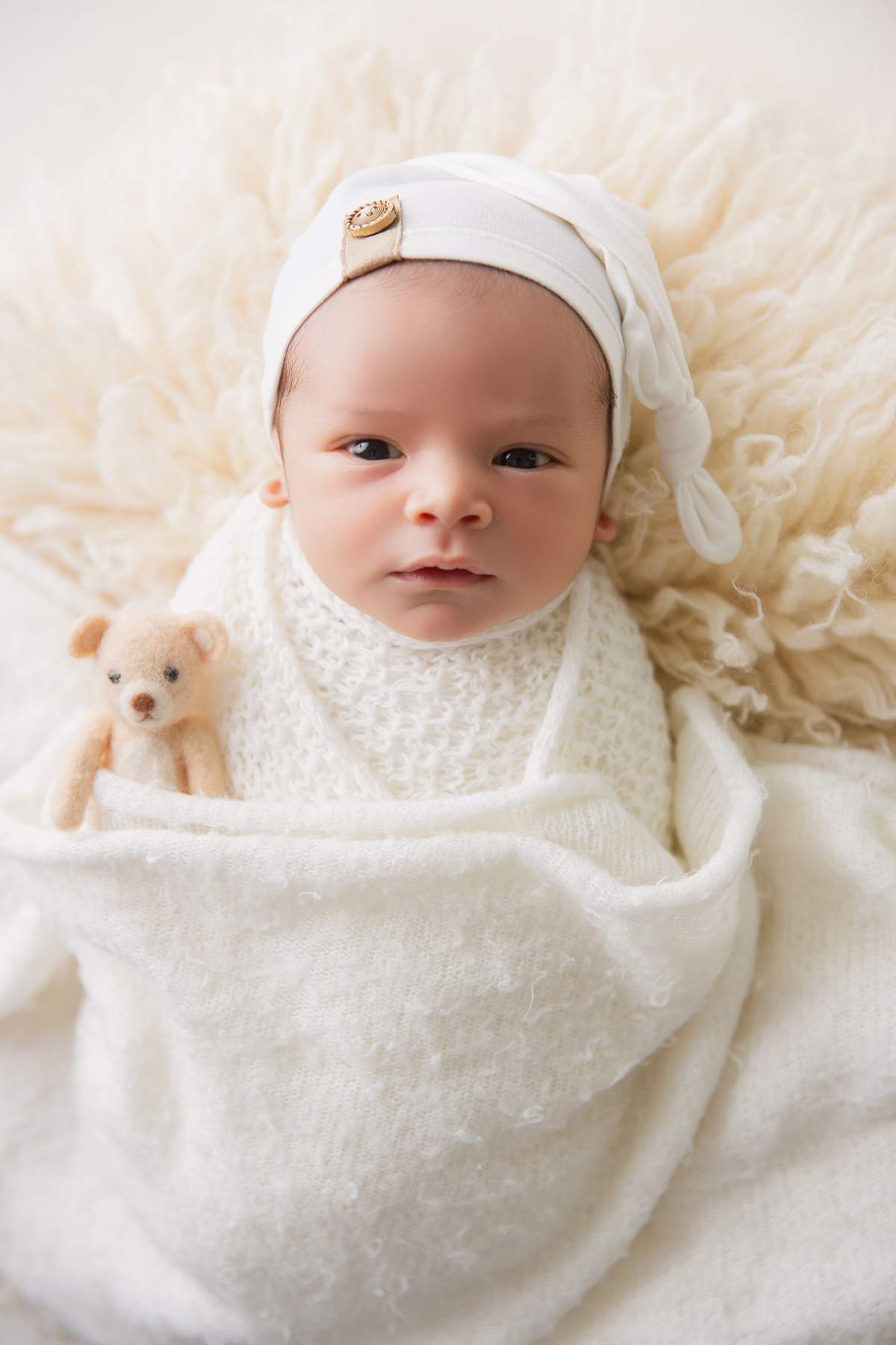 ensaio-newborn-em-casa-menino-fotos-recém-nascido-domicilio-book-newborn-estúdio-sp