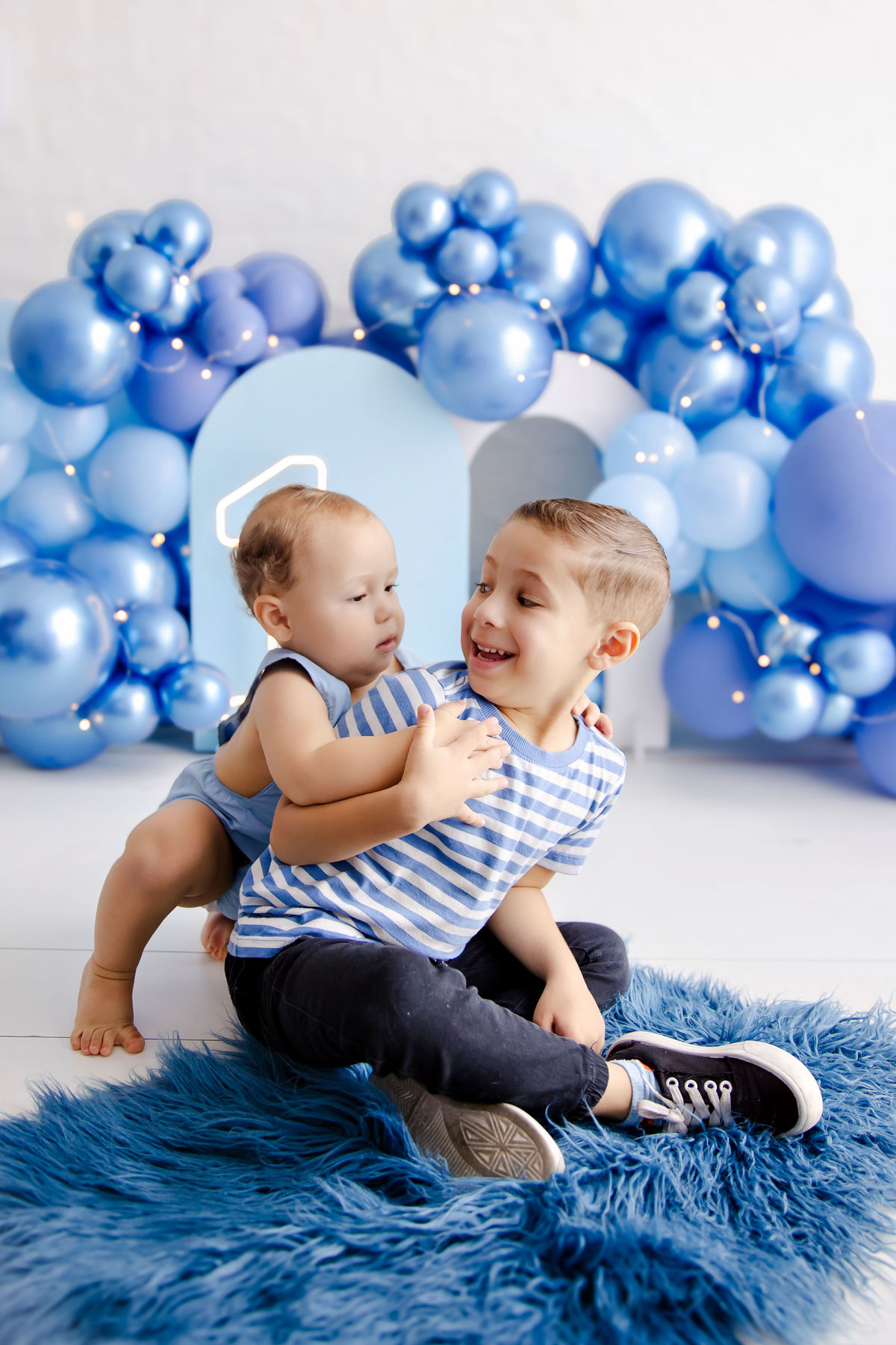 ensaio-um-ano-em-estúdio-smash-the-cake-itaquera-fotos-bebe-um-ano-aniversario-um-aninho-festainfantil