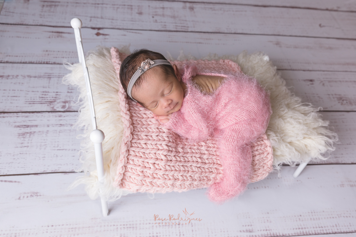 ensaio-newborn-book-recém-nascido-sp-em-casa-newborn-menina-zona-leste