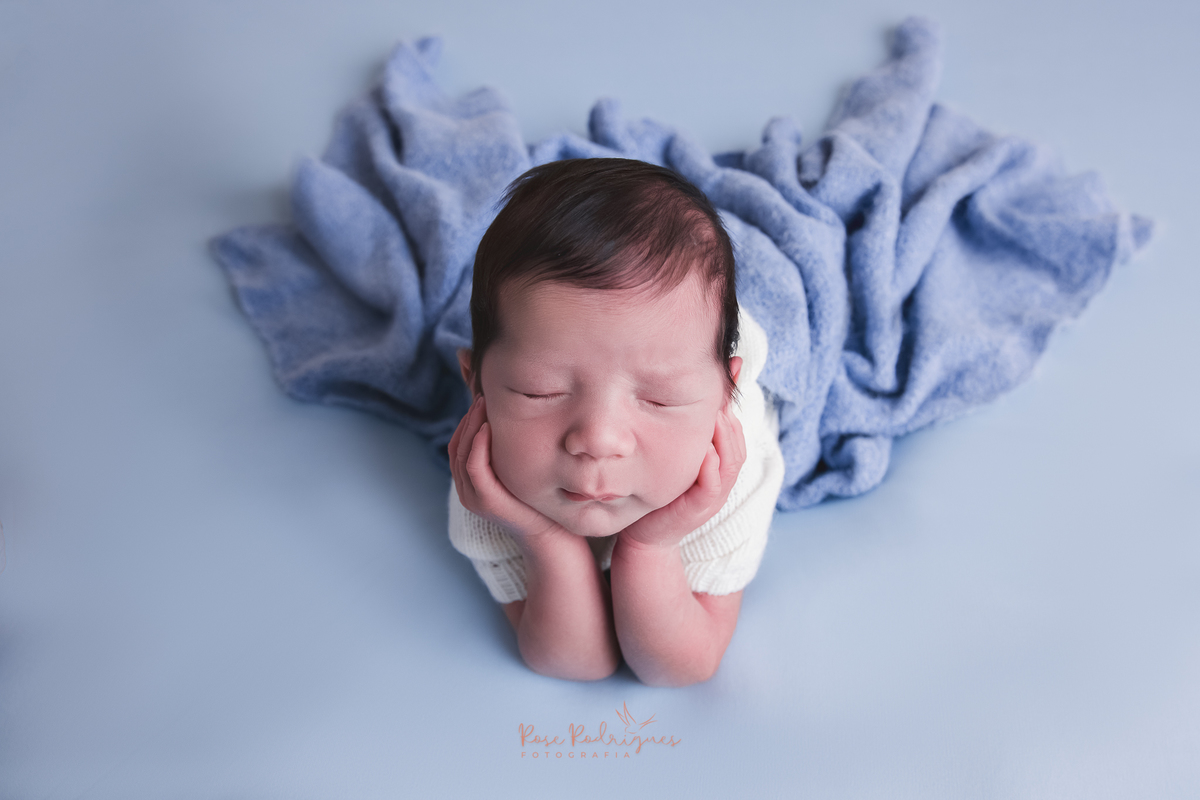 ensaio-newborn-abc-recém-nascidos-foto-em-casa-sessão-de-fottos-em-casa