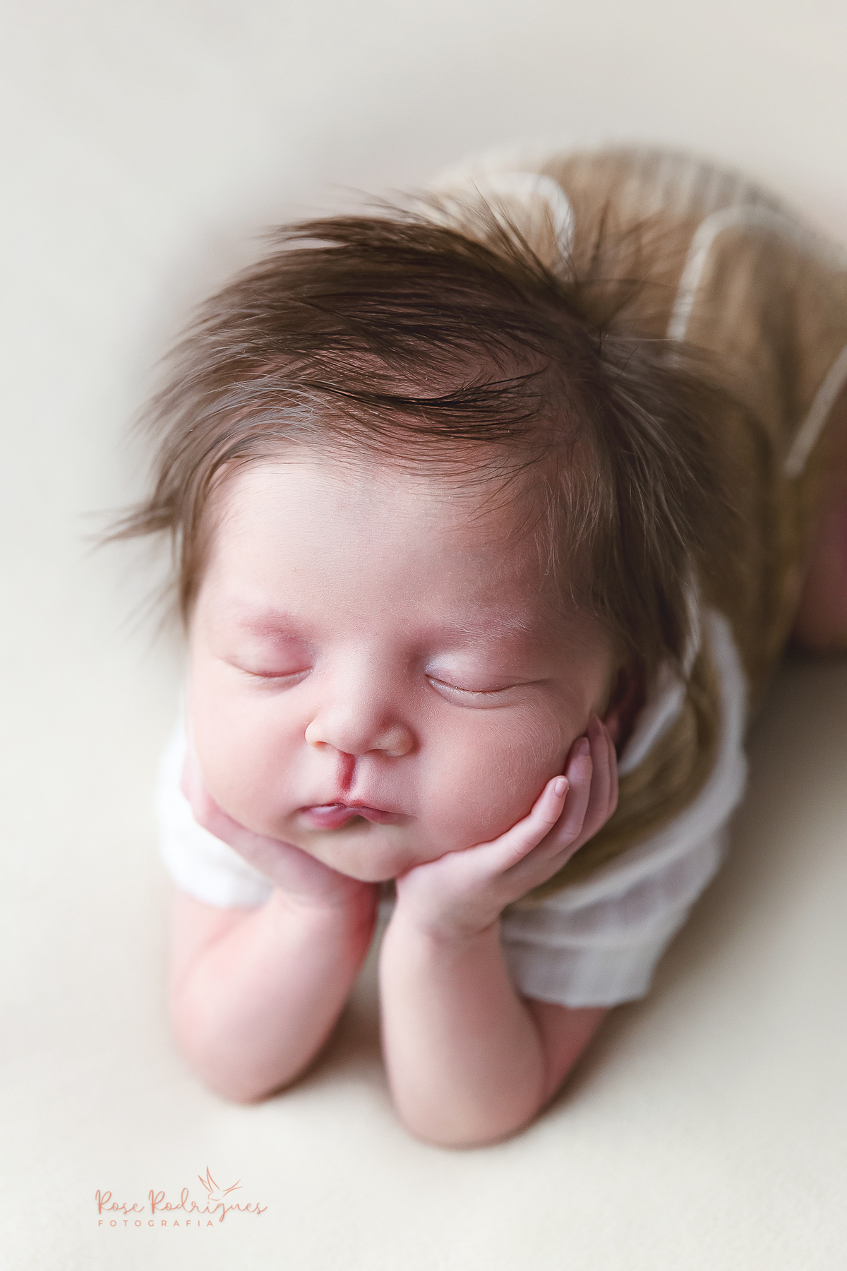 ensaio-newborn-classico-preto-e-branco-book-recém-nascido-sp-vila-matilde-zona-leste