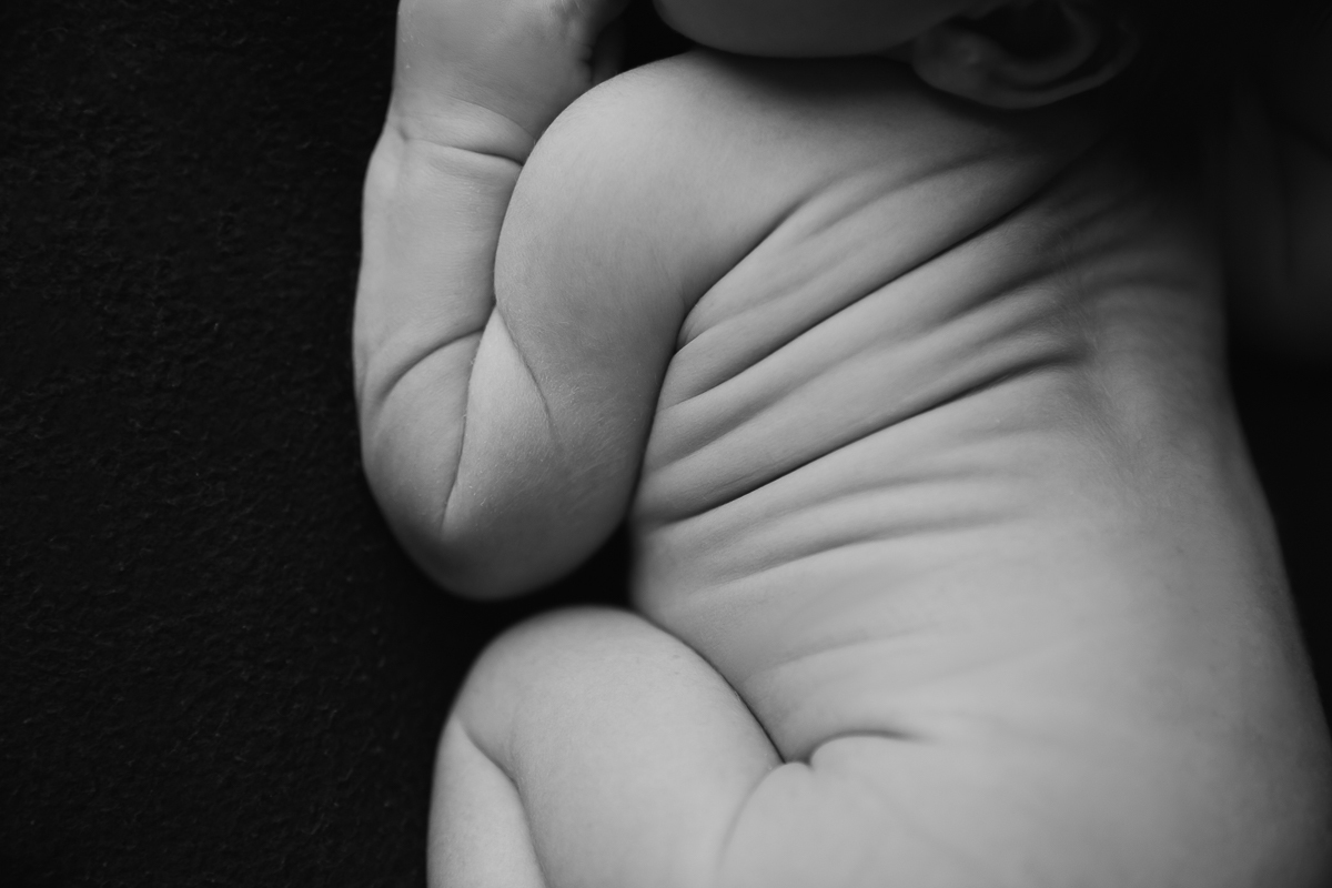 ensaio-newborn-classico-preto-e-branco-book-recém-nascido-sp-vila-matilde-zona-leste