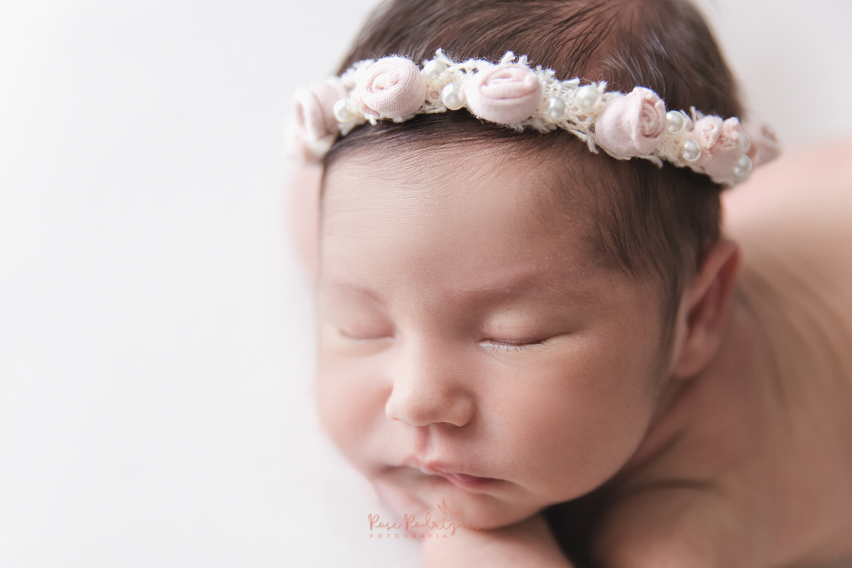 ensaio-newborn-itaquera-book-recem-nascido-bebes-prematuros-menina-em-casa-