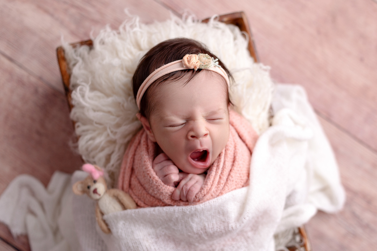 ensaio-newborn-sp-zona-leste-em-casa-book-recém-nascido-menina