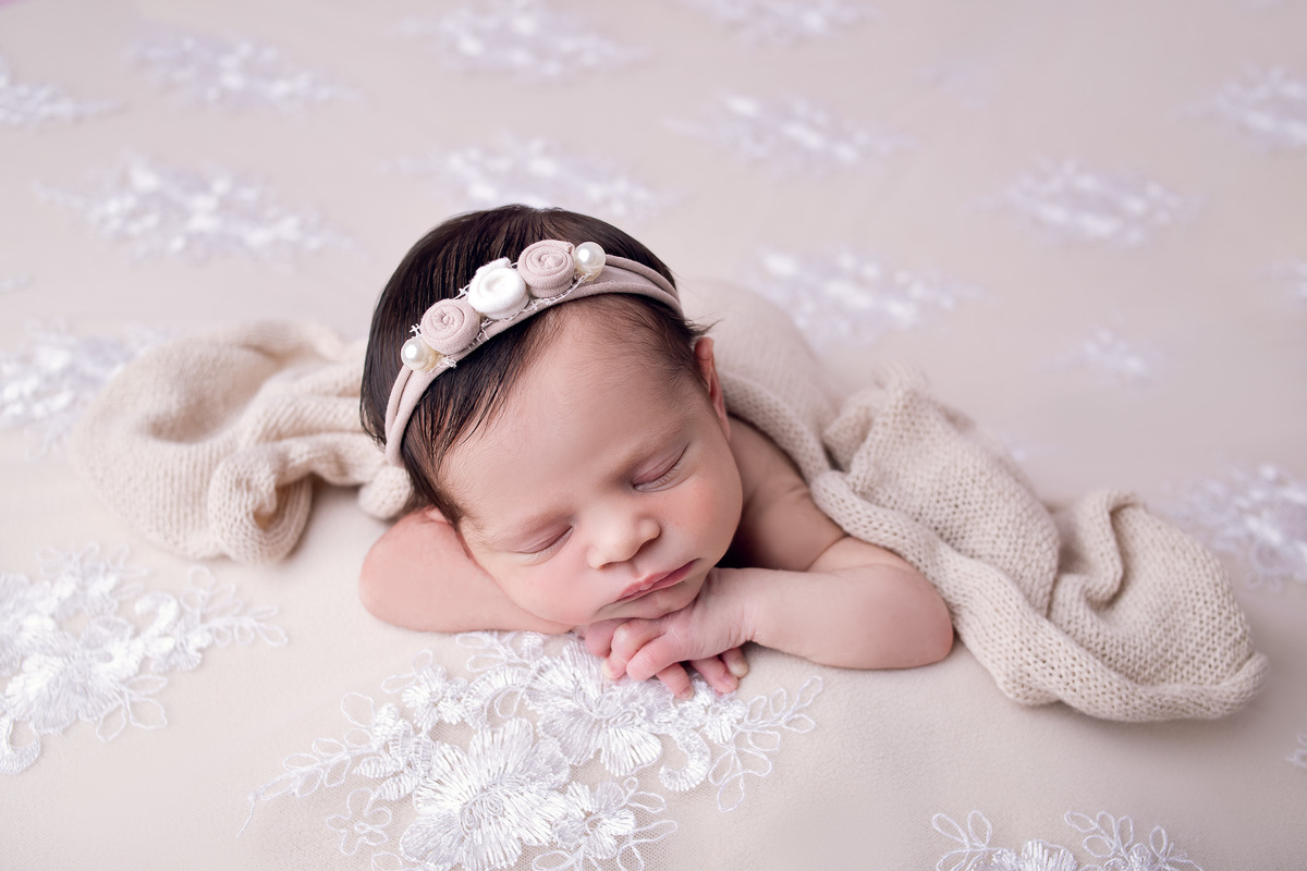 ensaio-newborn-sp-zona-leste-em-casa-book-recém-nascido-menina