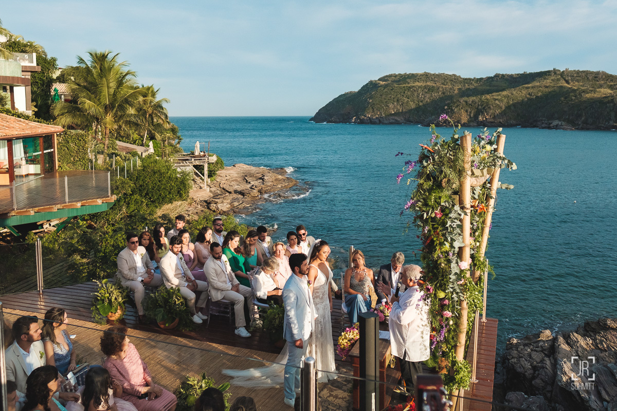cerimônia praia da ferradura