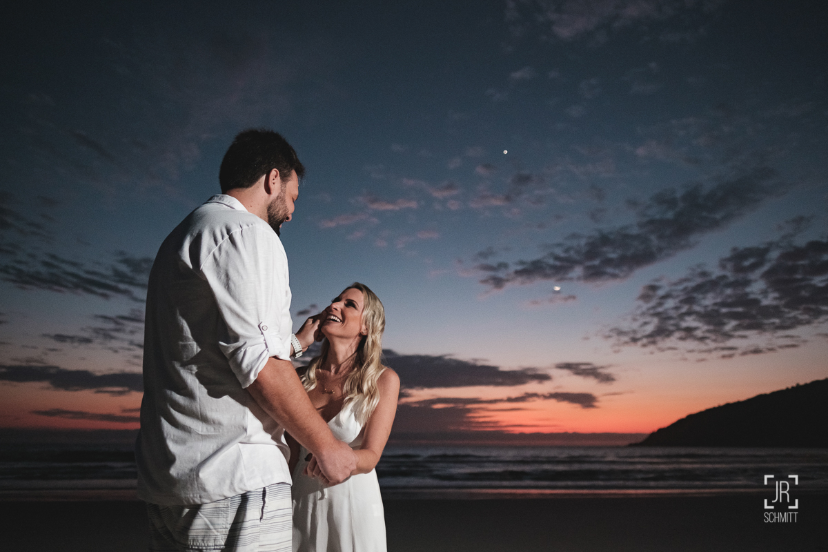 céu estrelado ao nascer do sol