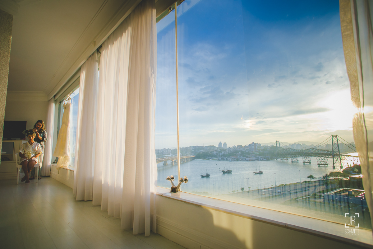 noiva se arrumando no hotel intercity florianópolis - sc