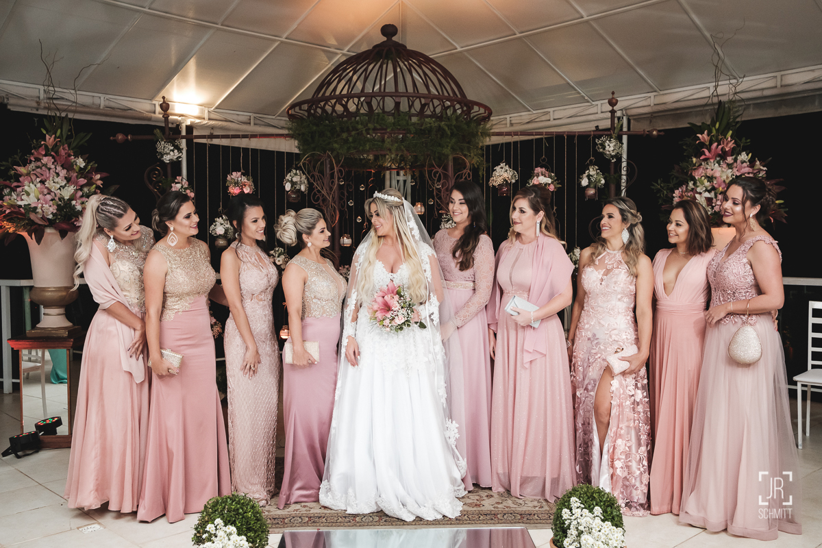 Madrinhas de vestido rosa 