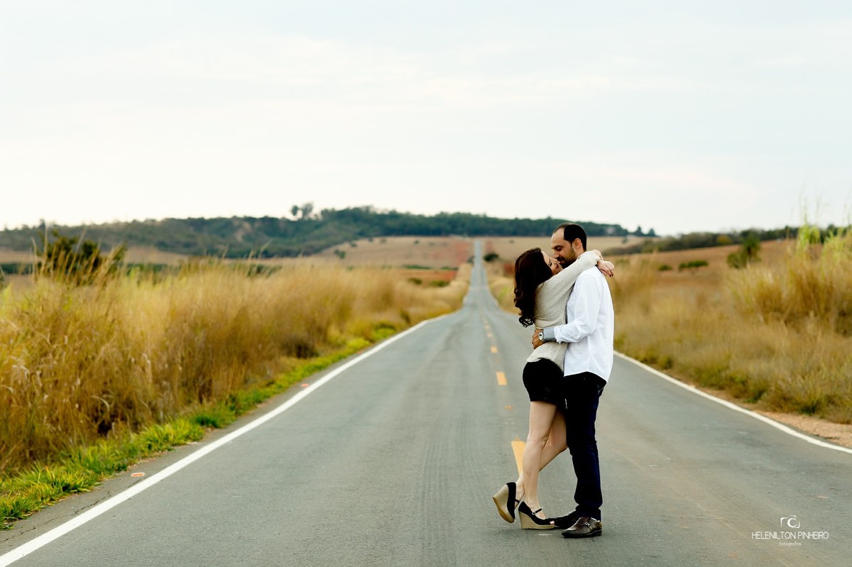 pre casamento em sete lagoas lais e leandro helenilton pinheiro fotografo de casamento