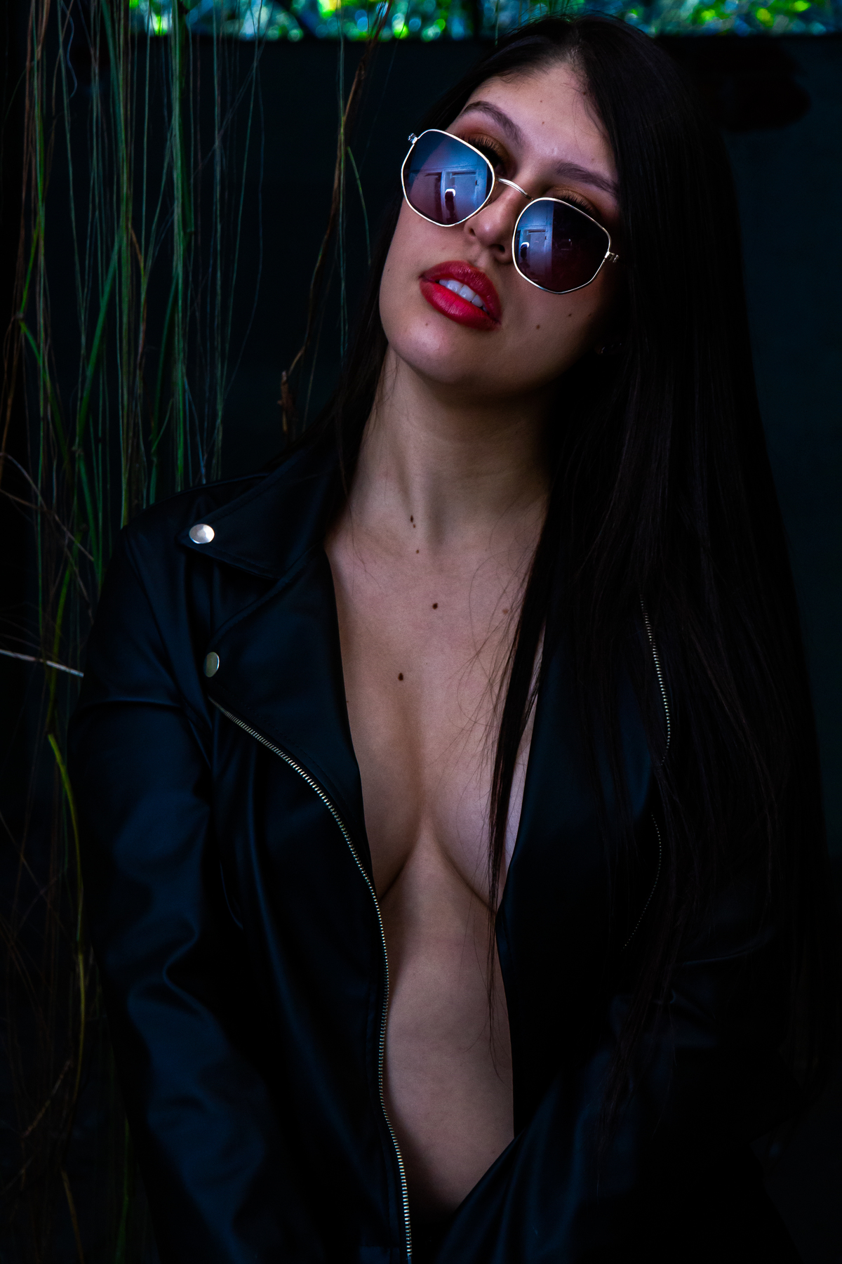 Ensaio sensual feito no antigo hospital mental de Sorocaba, com uma pegada rock misturado com dark 