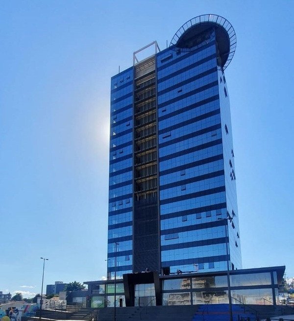 Prédio comercial onde fica o estúdio
