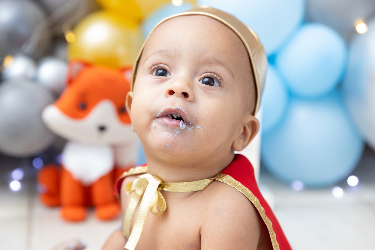 Smash the cake bebê olhando pra luz - tema pequeno príncipe 