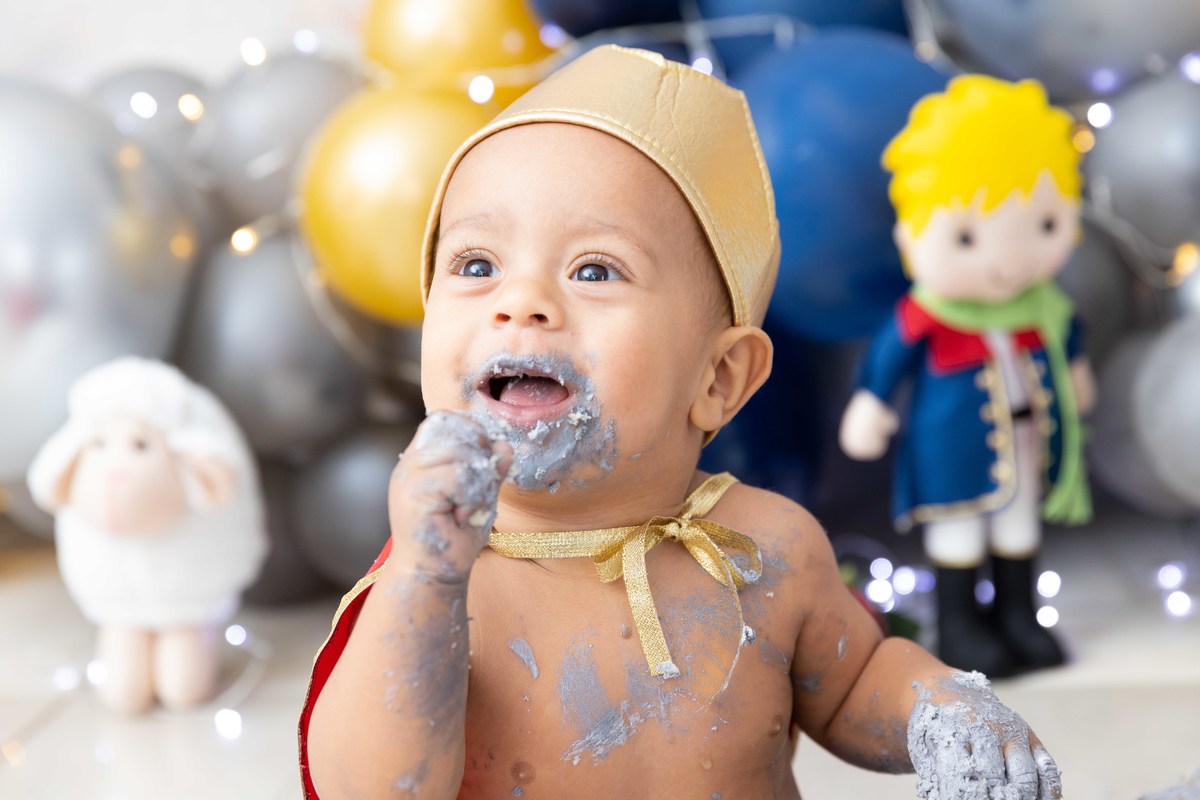 Smash the cake bebê rindo - tema pequeno príncipe 