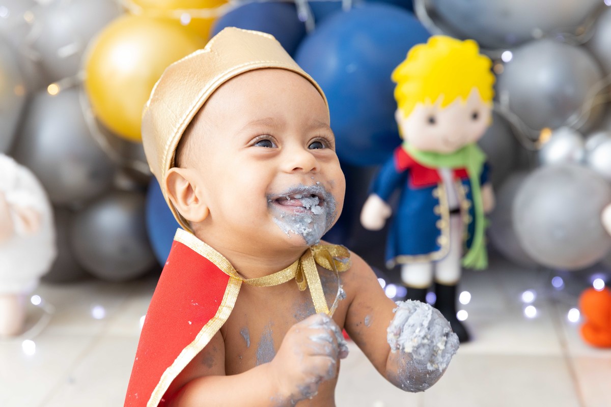 Smash the cake bebê rindo - tema pequeno príncipe 