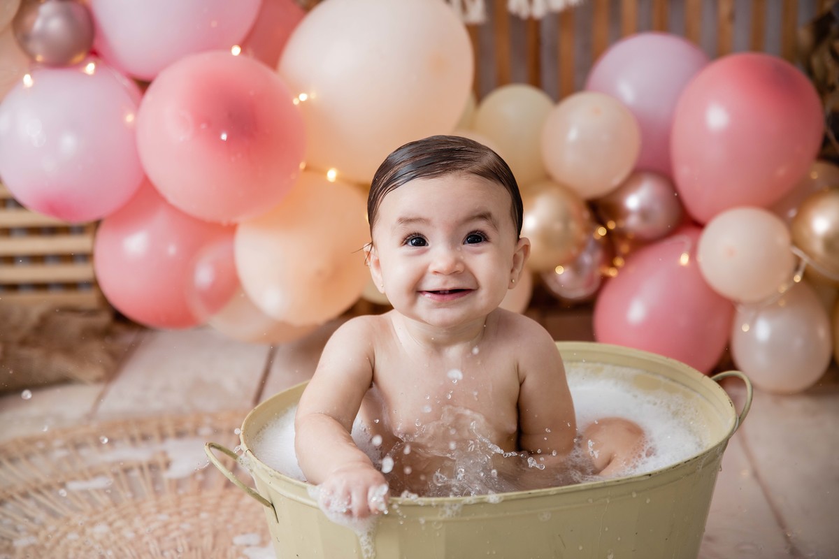 Bebe cenário smash the cake boho chic roupinha rosa no splash