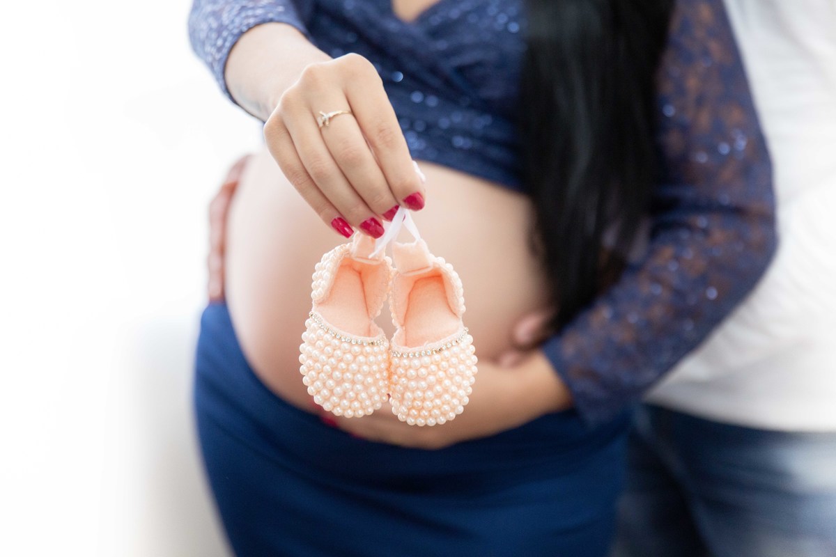 Sapatinhos, roupinhas, fotos de ultrassom, esses detalhes deixam as fotos mais especiais ainda, porque são mimos que serão lembrados com muito carinho e afeto!