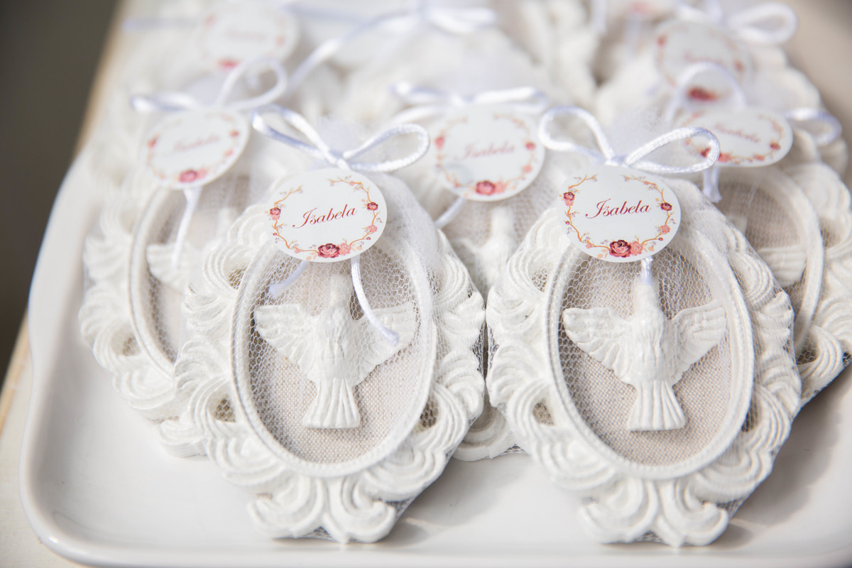 lembranca do batismo: imã de geladeira com pombinha do Espírito Santo