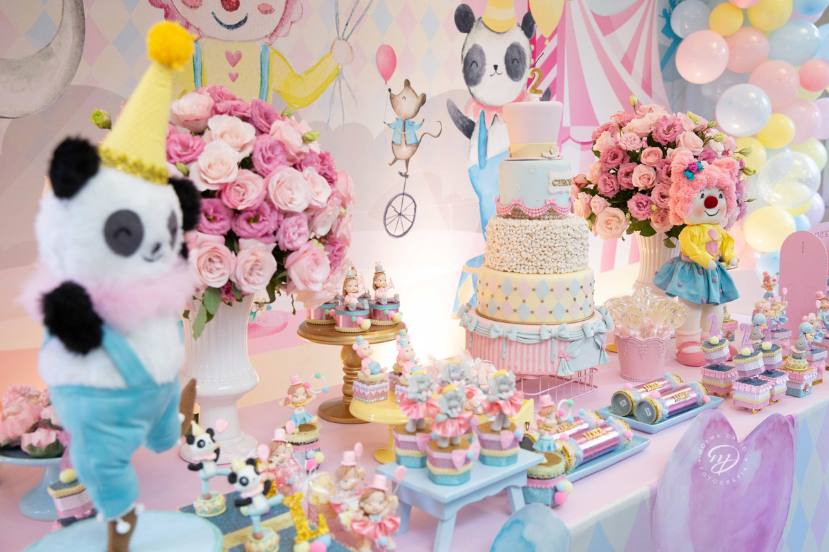 Mesa linda festa infantil tema circo 2 anos menina rosa