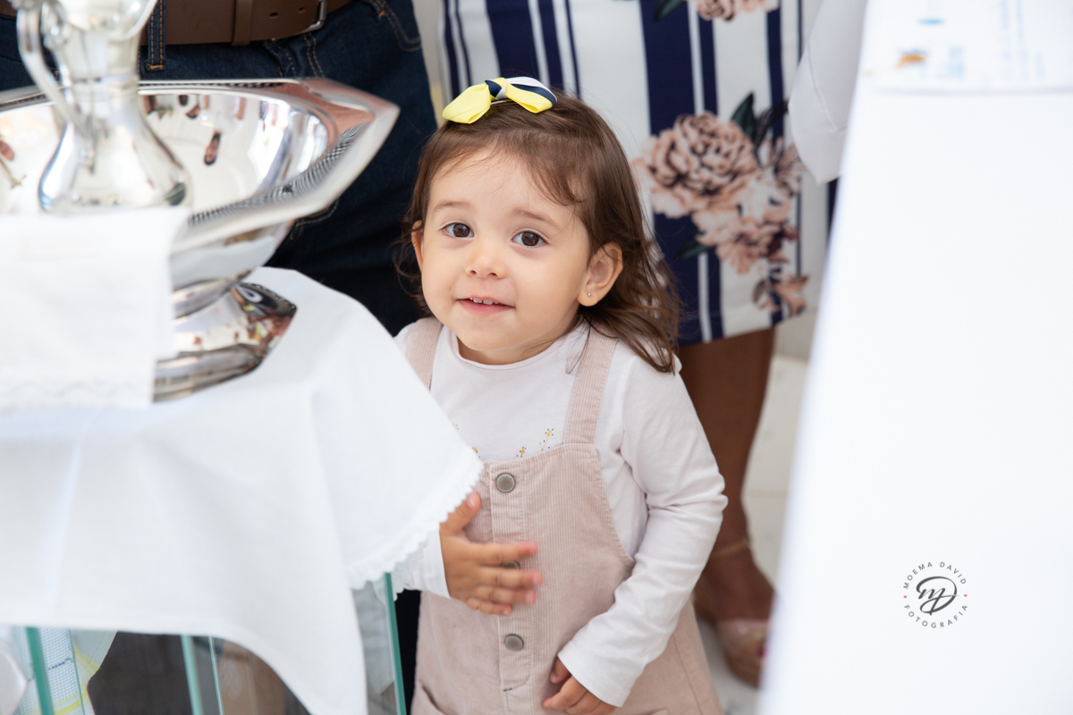 Irmã no batizado, carinha fofa