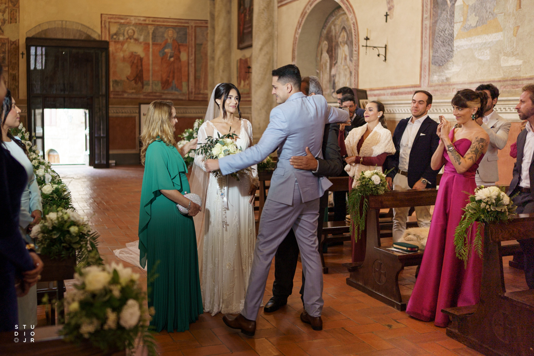 Igreja Católica - Pieve dei Santi Leonardo e Cristoforo a Monticchiello - Itália