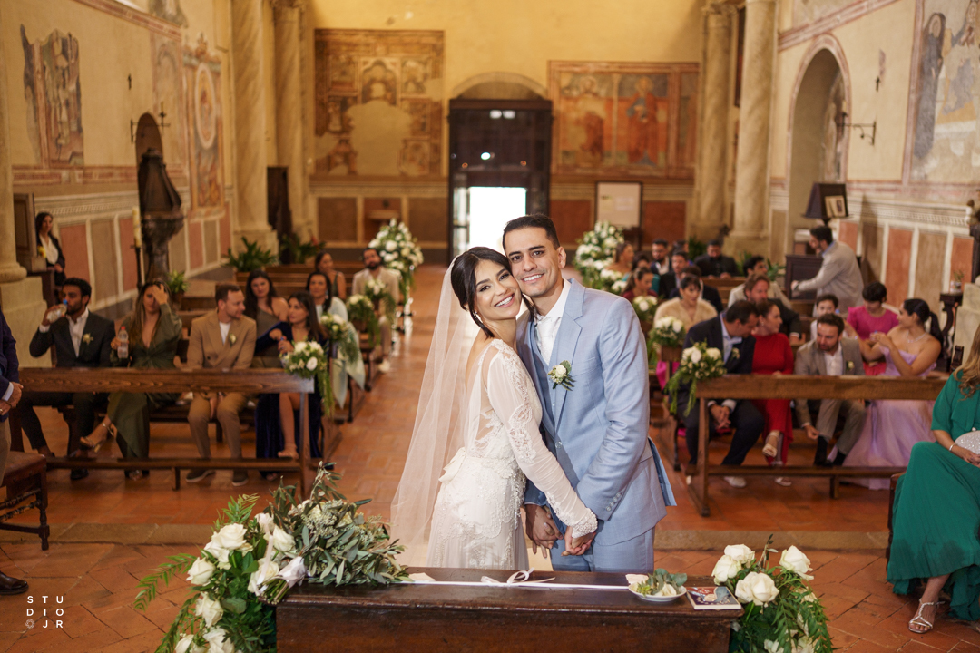 Igreja Católica - Pieve dei Santi Leonardo e Cristoforo a Monticchiello - Itália