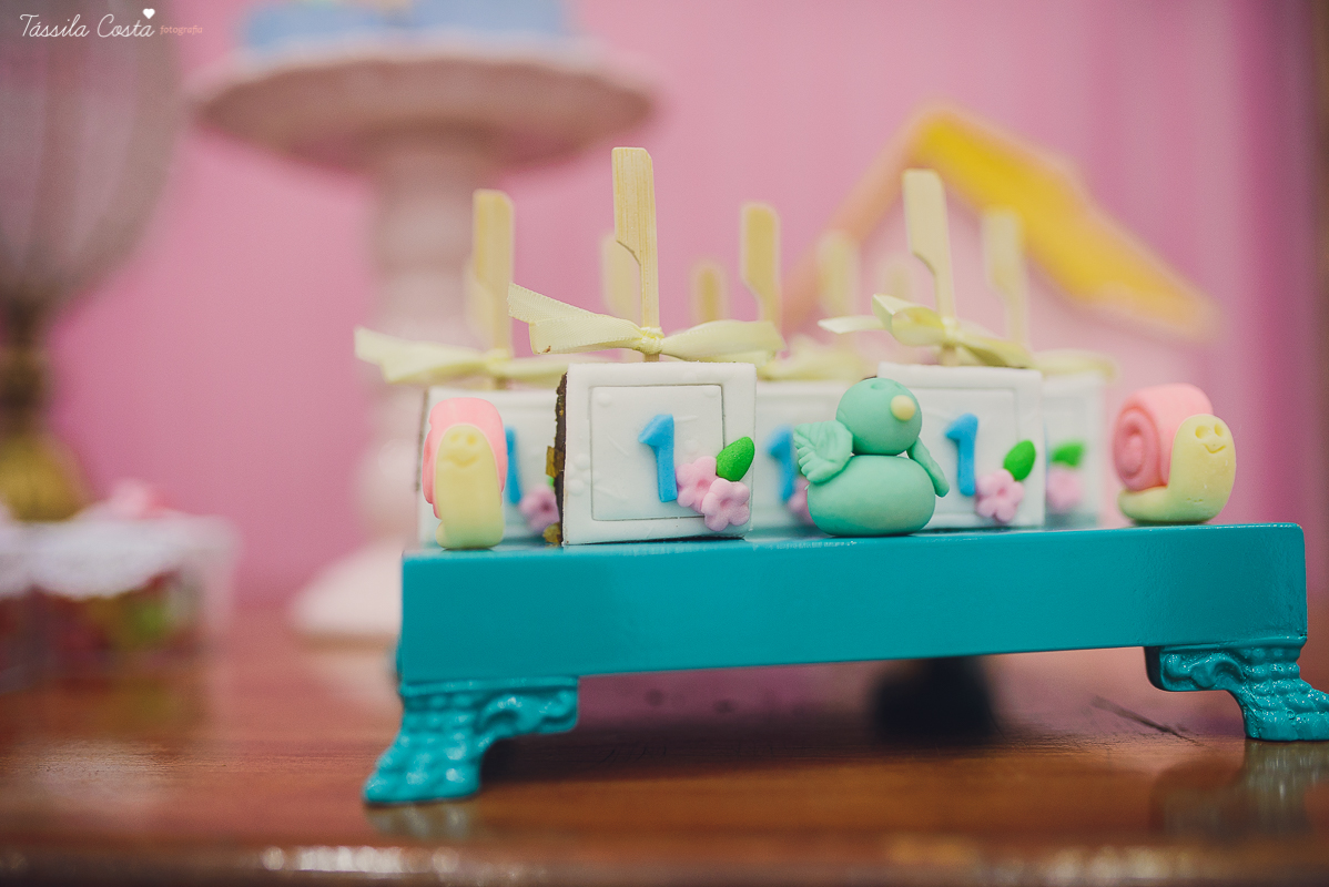 festa que toda mãe sonha, aniversário de 1 ano da filha Laís, no cerimonial Zueira Festas, na Praia da Costa, Tássila Costa fotografia, decoração de Muita Farra, promoção de fotos de aniversár