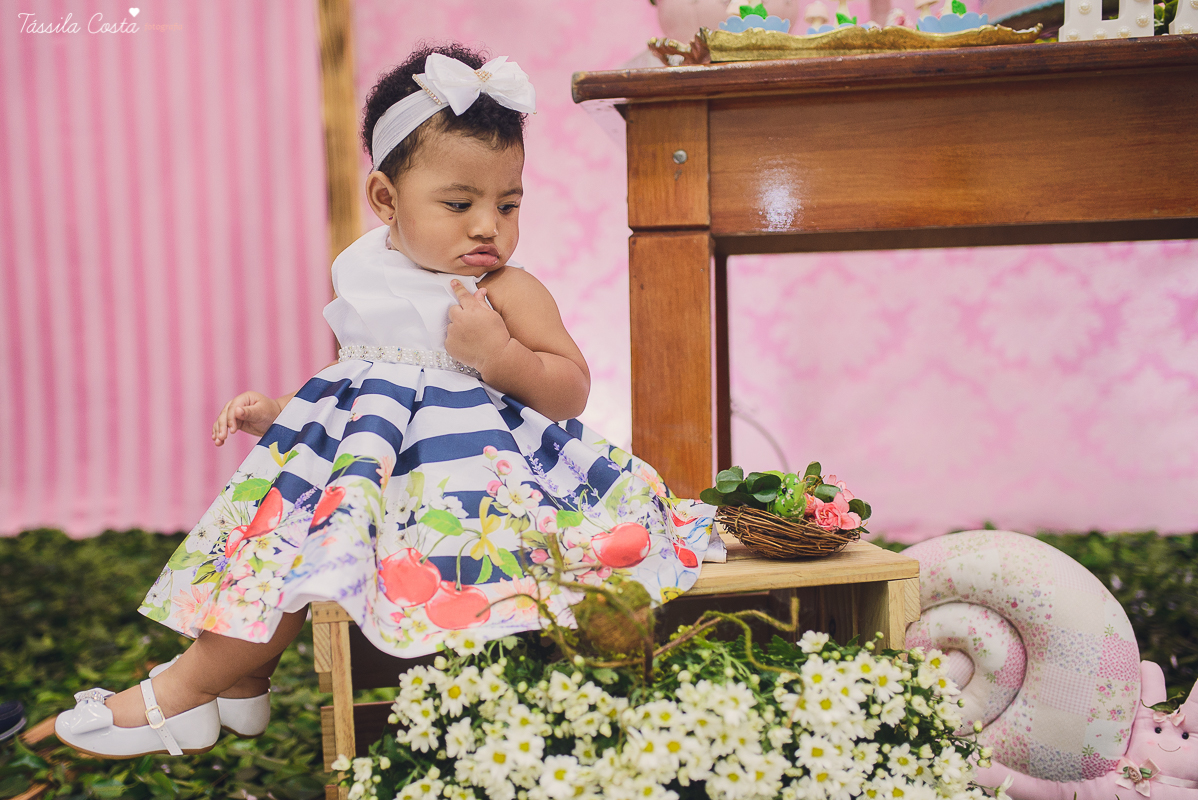 festa que toda mãe sonha, aniversário de 1 ano da filha Laís, no cerimonial Zueira Festas, na Praia da Costa, Tássila Costa fotografia, decoração de Muita Farra, promoção de fotos de aniversár