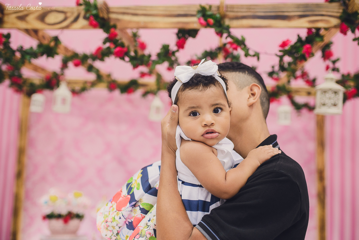 festa que toda mãe sonha, aniversário de 1 ano da filha Laís, no cerimonial Zueira Festas, na Praia da Costa, Tássila Costa fotografia, decoração de Muita Farra, promoção de fotos de aniversár