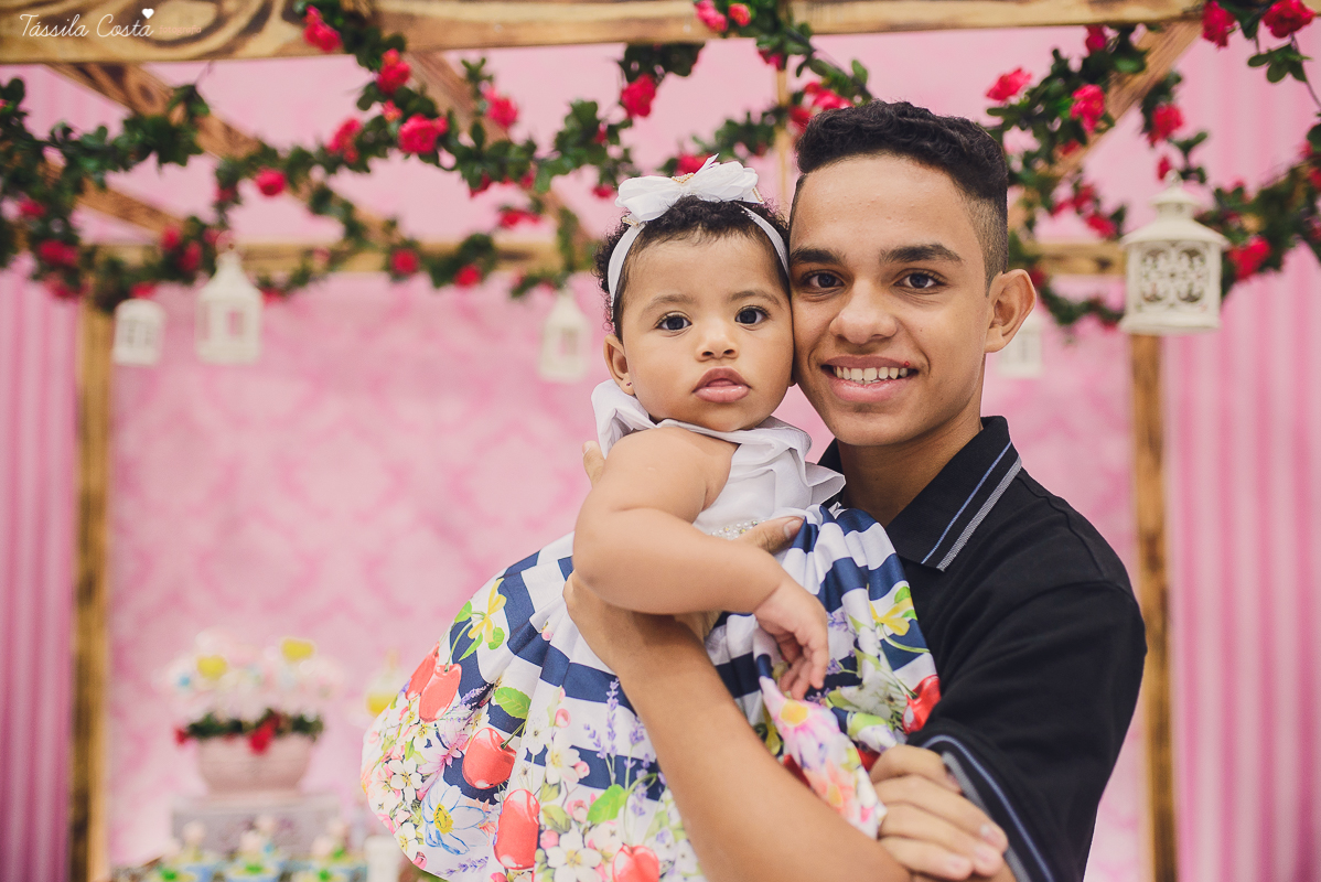 festa que toda mãe sonha, aniversário de 1 ano da filha Laís, no cerimonial Zueira Festas, na Praia da Costa, Tássila Costa fotografia, decoração de Muita Farra, promoção de fotos de aniversár
