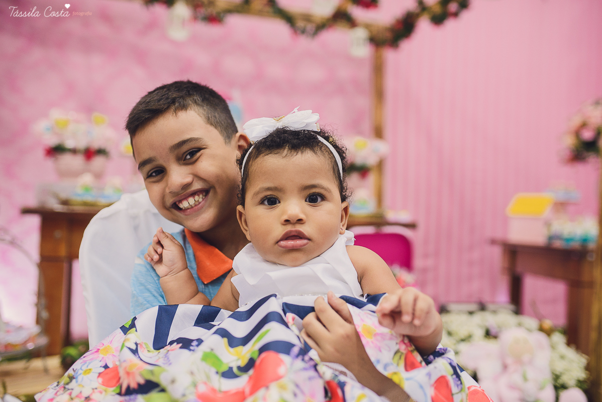 festa que toda mãe sonha, aniversário de 1 ano da filha Laís, no cerimonial Zueira Festas, na Praia da Costa, Tássila Costa fotografia, decoração de Muita Farra, promoção de fotos de aniversár