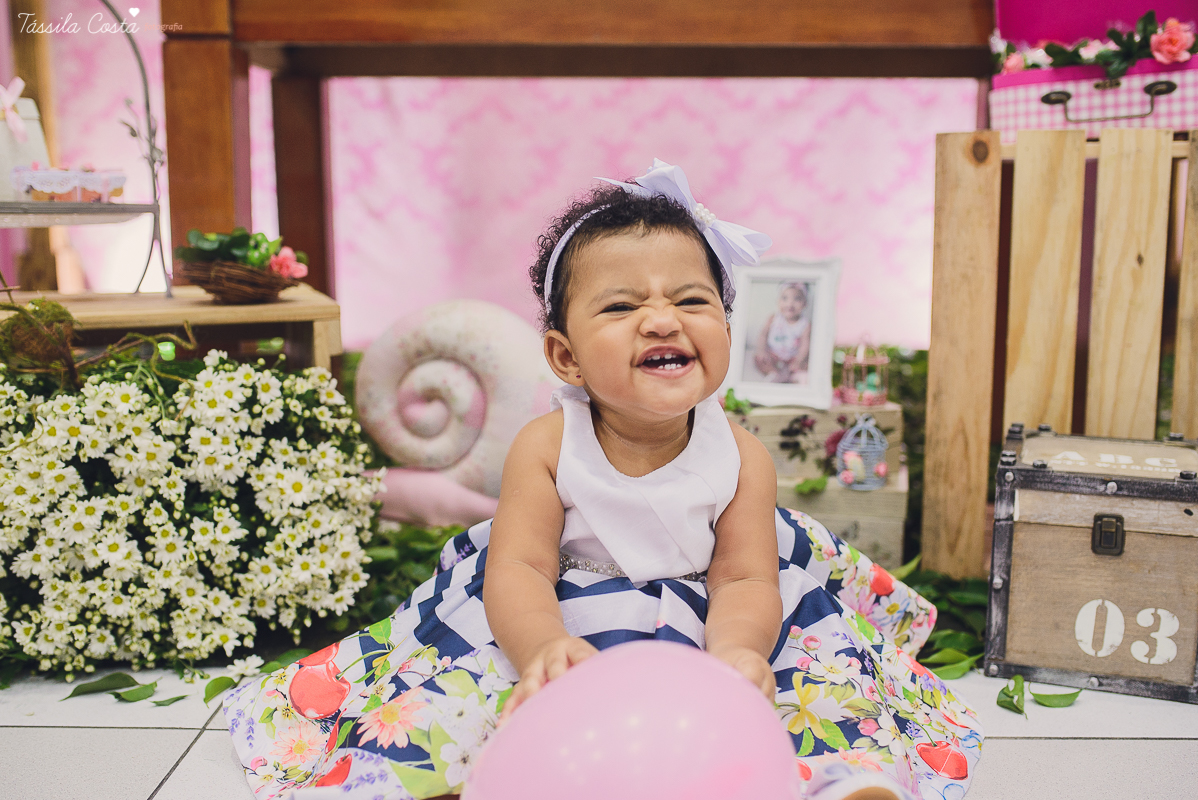 festa que toda mãe sonha, aniversário de 1 ano da filha Laís, no cerimonial Zueira Festas, na Praia da Costa, Tássila Costa fotografia, decoração de Muita Farra, promoção de fotos de aniversár