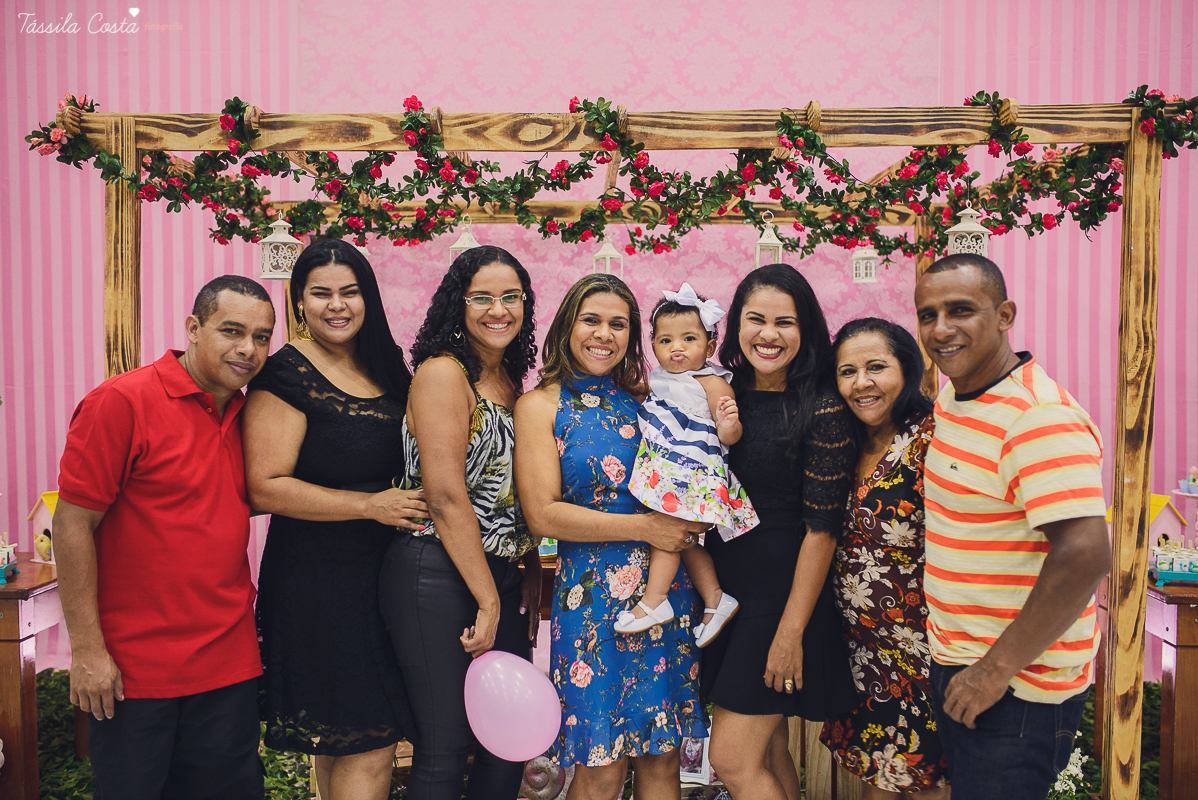 festa que toda mãe sonha, aniversário de 1 ano da filha Laís, no cerimonial Zueira Festas, na Praia da Costa, Tássila Costa fotografia, decoração de Muita Farra, promoção de fotos de aniversár