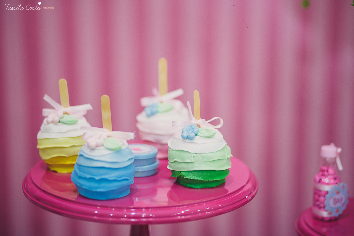 festa que toda mãe sonha, aniversário de 1 ano da filha Laís, no cerimonial Zueira Festas, na Praia da Costa, Tássila Costa fotografia, decoração de Muita Farra, promoção de fotos de aniversár