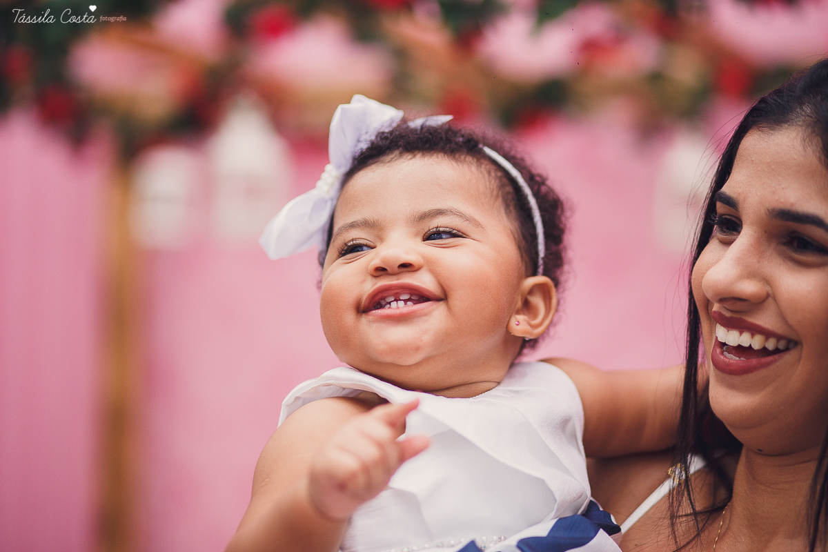 festa que toda mãe sonha, aniversário de 1 ano da filha Laís, no cerimonial Zueira Festas, na Praia da Costa, Tássila Costa fotografia, decoração de Muita Farra, promoção de fotos de aniversár