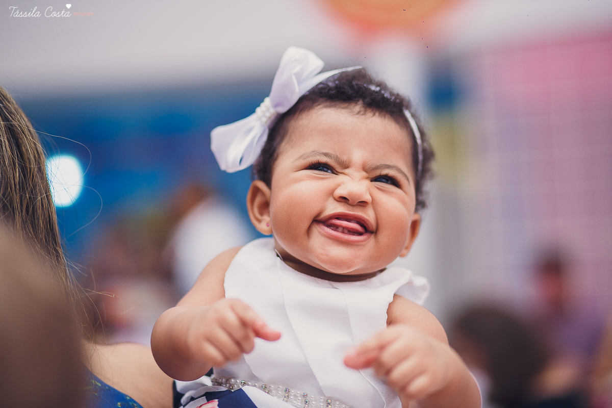 festa que toda mãe sonha, aniversário de 1 ano da filha Laís, no cerimonial Zueira Festas, na Praia da Costa, Tássila Costa fotografia, decoração de Muita Farra, promoção de fotos de aniversár