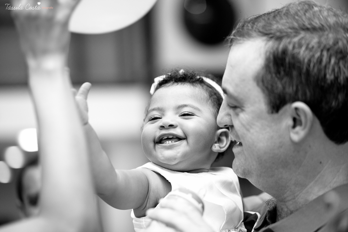festa que toda mãe sonha, aniversário de 1 ano da filha Laís, no cerimonial Zueira Festas, na Praia da Costa, Tássila Costa fotografia, decoração de Muita Farra, promoção de fotos de aniversár