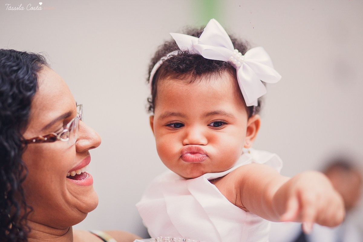 festa que toda mãe sonha, aniversário de 1 ano da filha Laís, no cerimonial Zueira Festas, na Praia da Costa, Tássila Costa fotografia, decoração de Muita Farra, promoção de fotos de aniversár