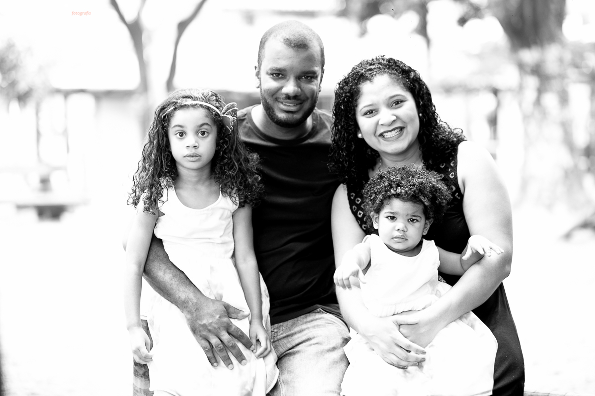 ensaio família, realizado no Parque Botânico da Vale, que fica em Vitória - ES, próximo a praia de Camburi, fotografia externa, fotos externas by Tássila Costa