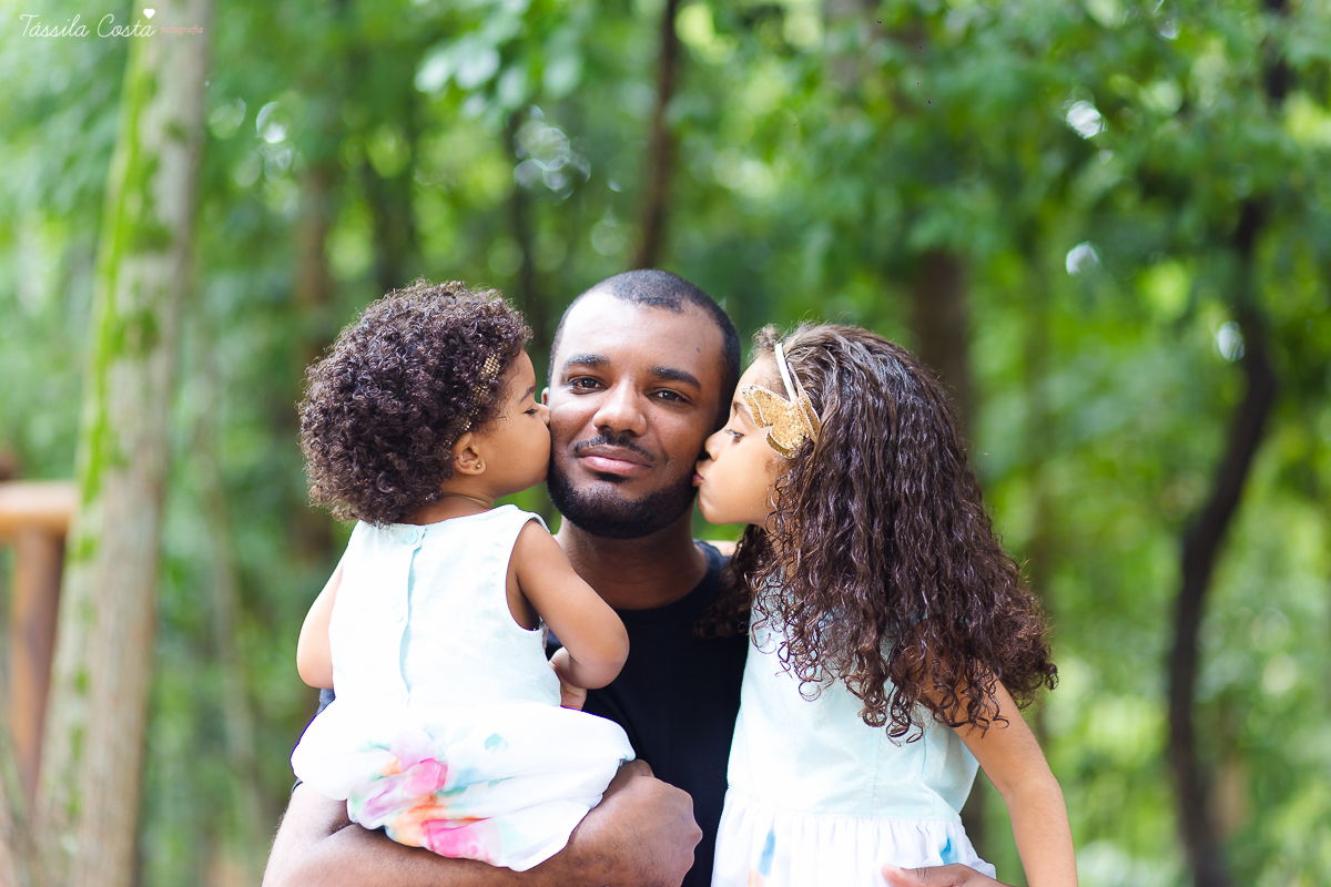 ensaio família, realizado no Parque Botânico da Vale, que fica em Vitória - ES, próximo a praia de Camburi, fotografia externa, fotos externas by Tássila Costa